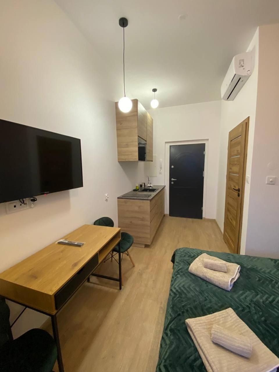 Mh Apartments Centrum Rzeszów Buitenkant foto