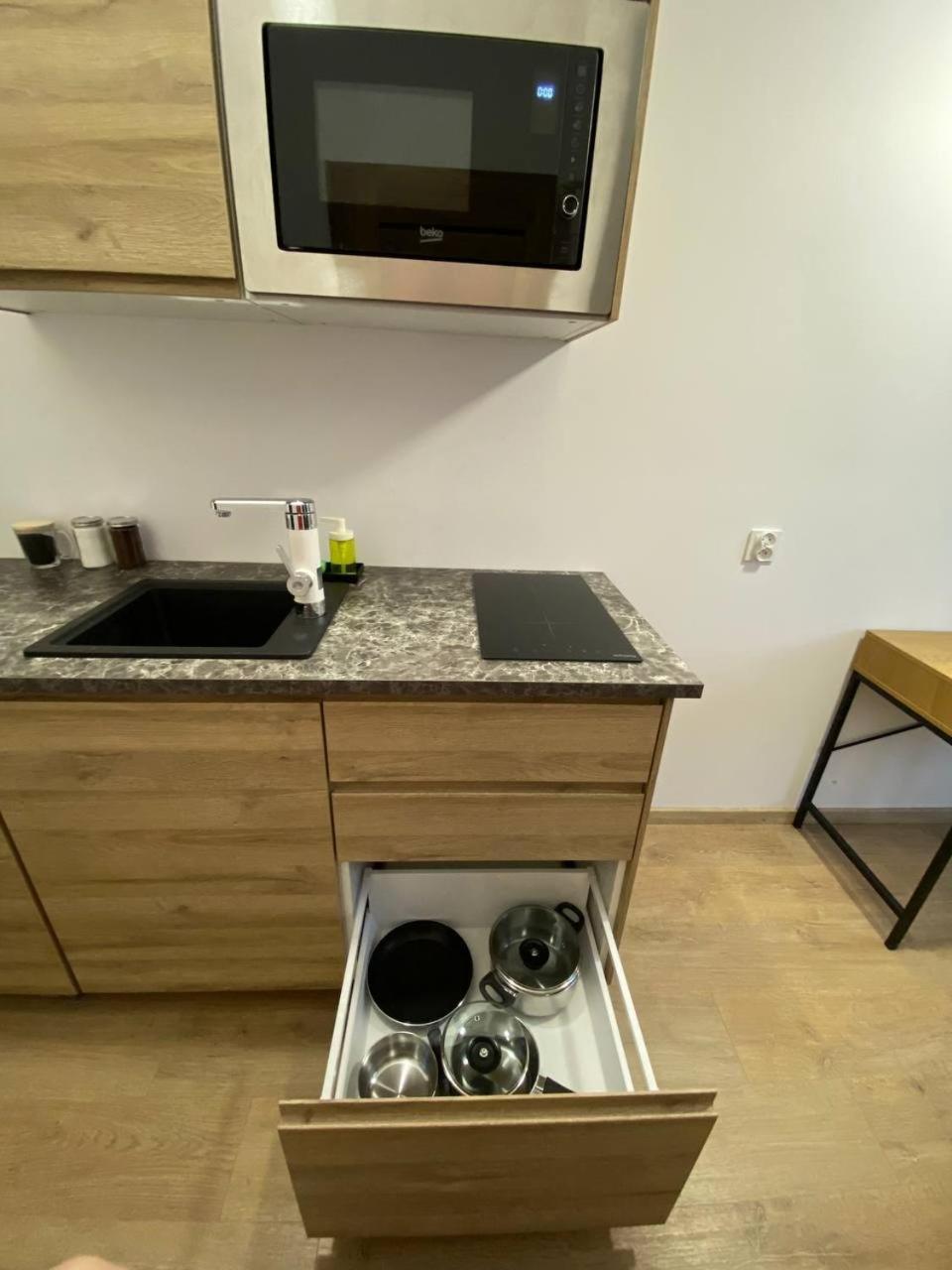 Mh Apartments Centrum Rzeszów Buitenkant foto